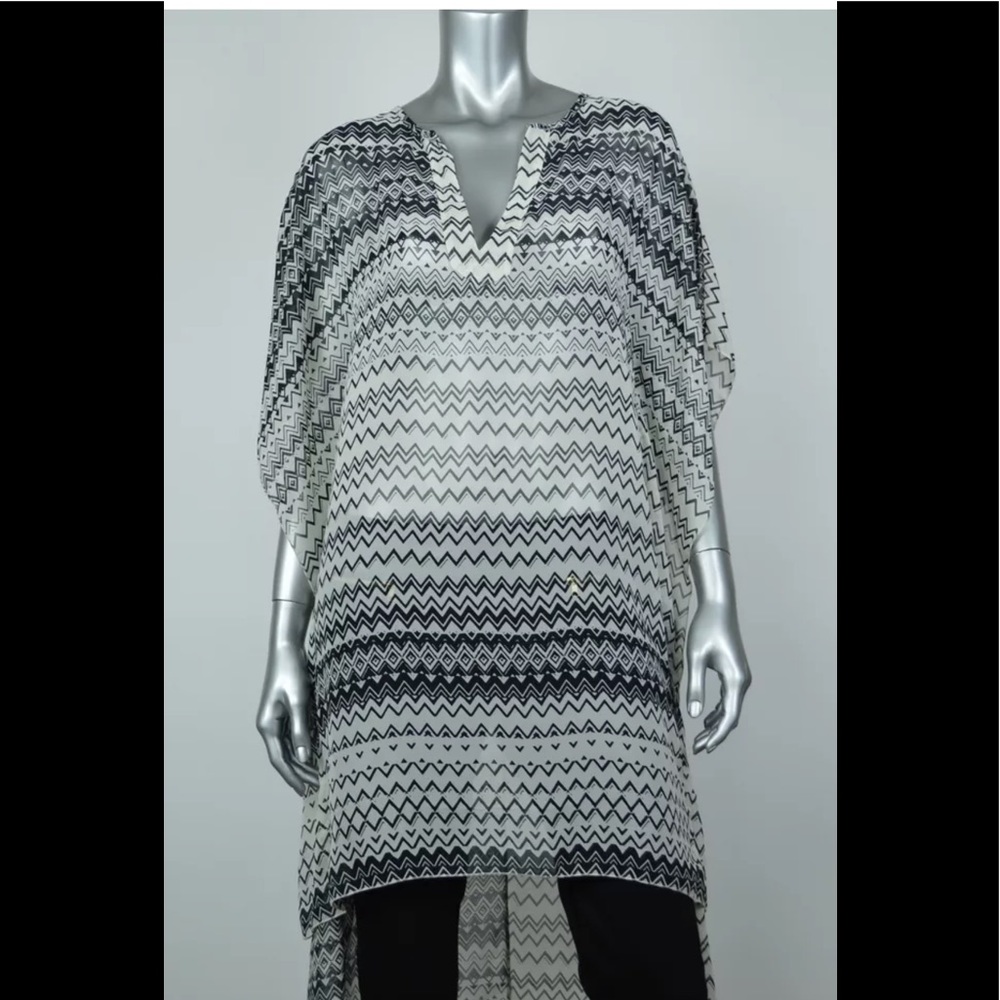 Elan beach coverup Short in front and long in back